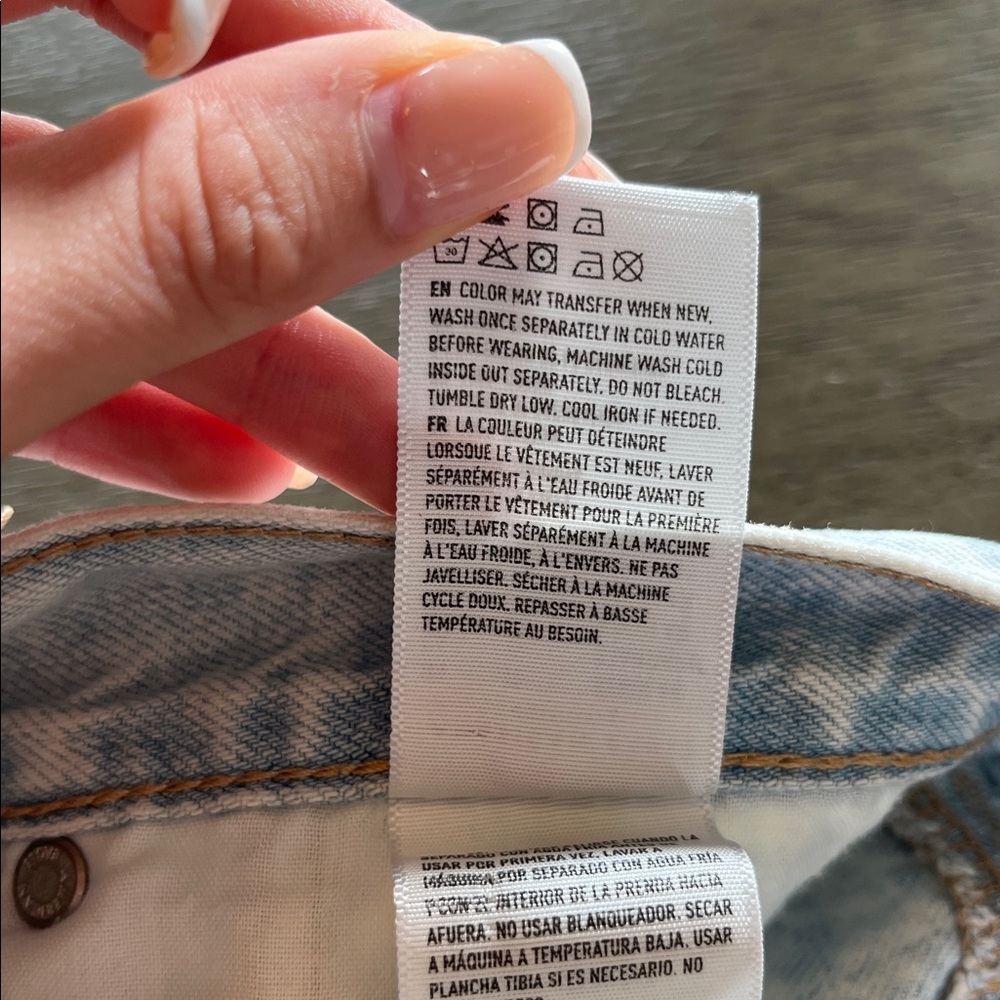 American eagle light wash distressed raw hem denim mom jeans high rise 12R - Picture 12 of 12